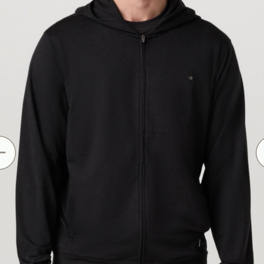 Vuori Men's Black Hoodie Sweater